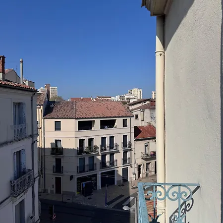 Le Farges- Dans Partage-3 Minutes Gare St Roch- Laconciergeriebynina
